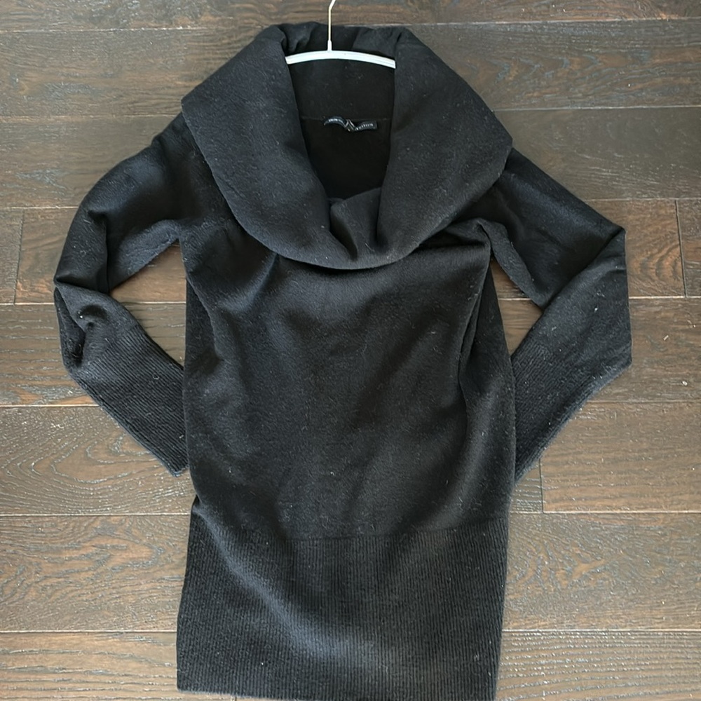 White House Black Market Oversized Cowl Turtleneck Tunic Sweater sz M